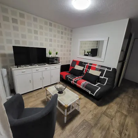 Apartment T2 Bis, 5p Secteur Richelieu Avec Terrasse, Piscine, Tennis, Parking Prive